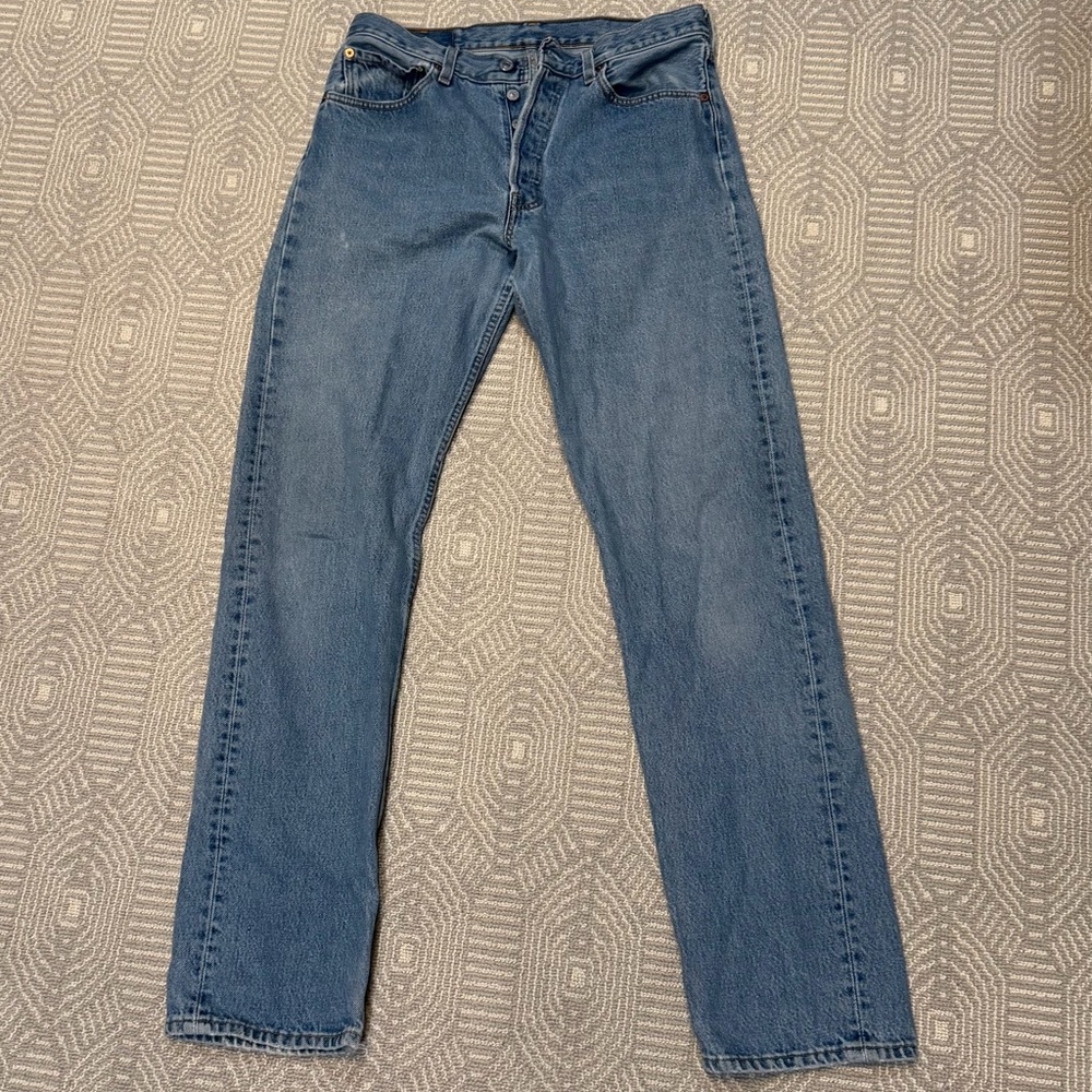 Vintage 90s Levi’s 501s 32X34